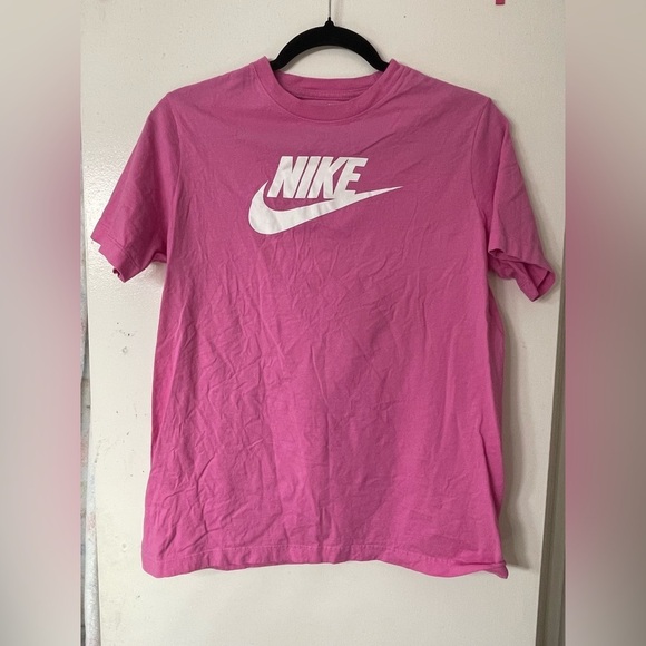 Nike Tops - The Nike Tee Pink